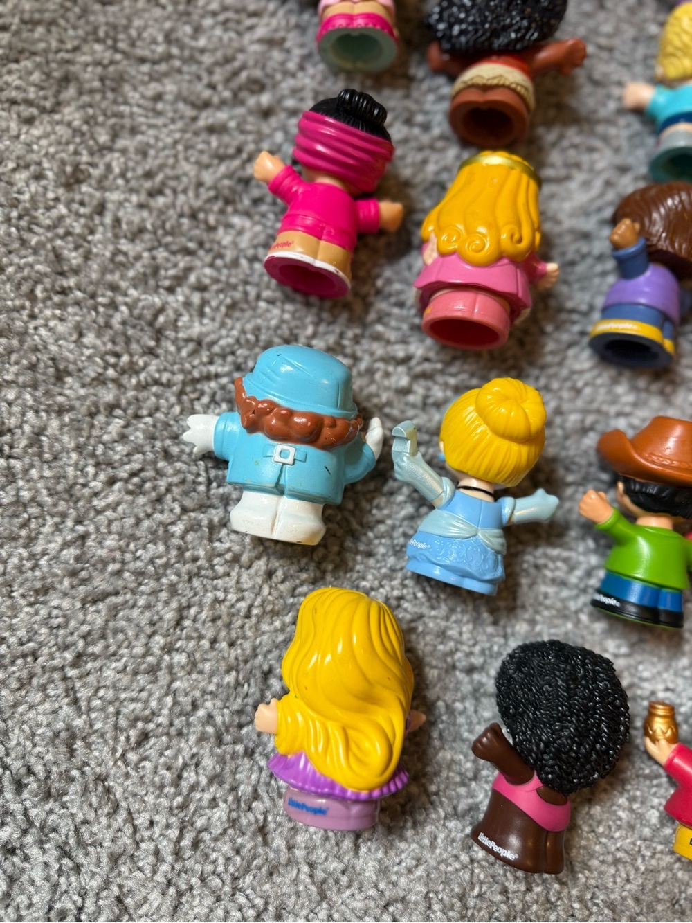 Fisher Price Little People Lot 18 Pieces Mixed Cinderella Cars Doctor Bundle Y2K - Picture 7 of 8